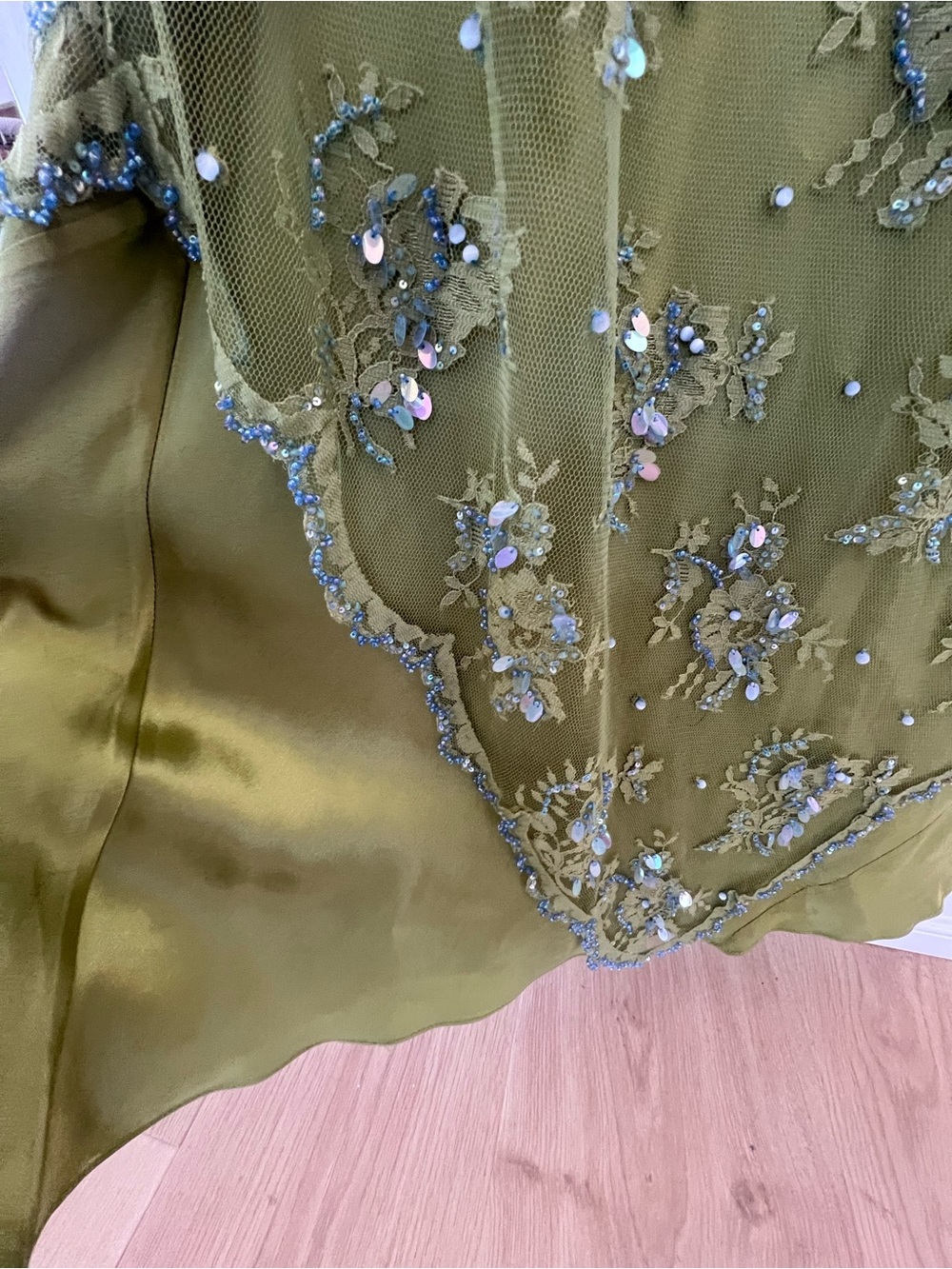 Victoria Royal Womens Silk Beaded Maxi Gown Size 10 Flutter Sleeves Fitted Green - Picture 6 of 13